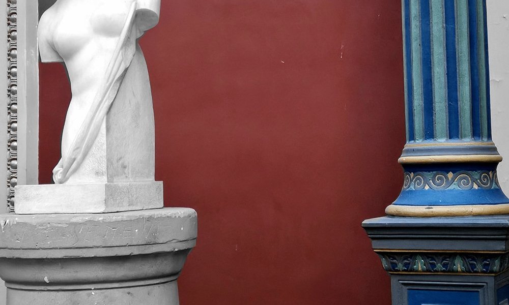 L'homme des petites menées