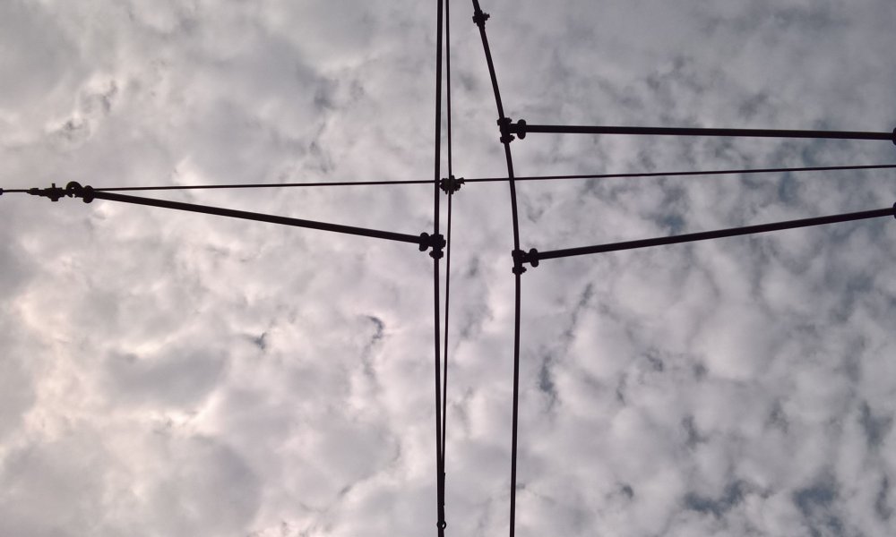 Sous haute tension