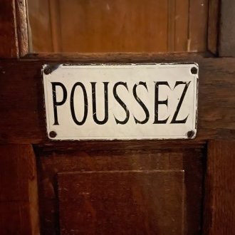 Poussez