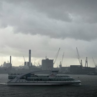 1.0 Pendant ce temps