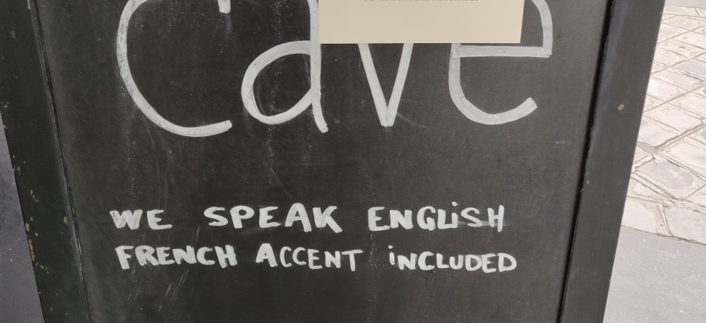 We speak English