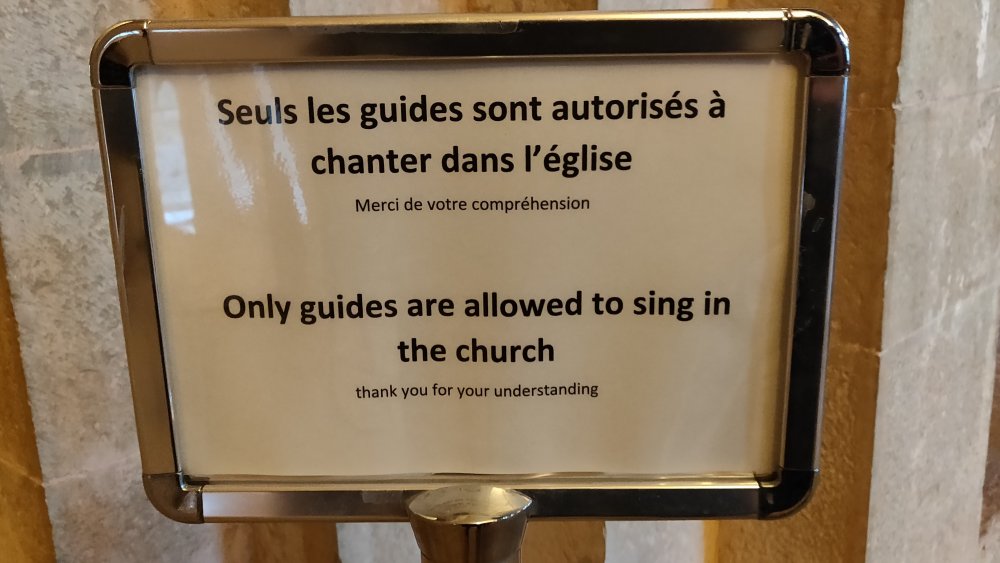 Seuls les guides sont autorisés à chanter