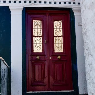 L'énigme vient déranger un ensemble cohérent d'attentes prévisibles