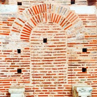 Des pans d'histoire s'effritent