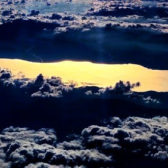 Esquisse autour d'un espace vide